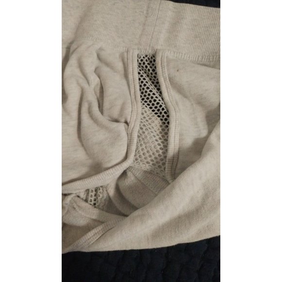 VS Victoria Secret Pocketed Sweat Shorts. W/ Perforated Hip Small Petite - Picture 2 of 5